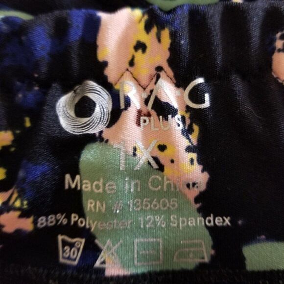 R.A.G Plus Abstract Leggings (size 1X) - Picture 3 of 3